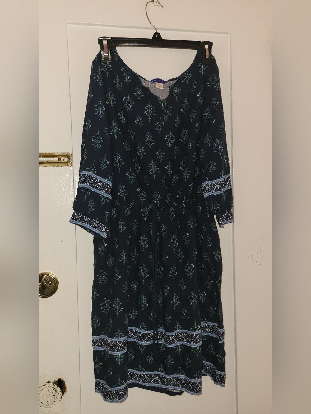 Simply Styled Navy Floral Midi Dress with Light Blue Trim